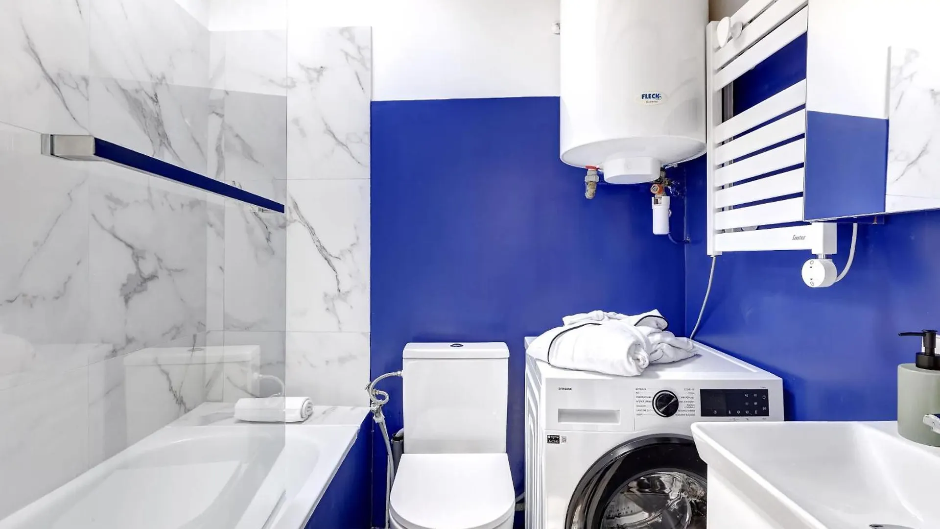 شقة Chic 1Br Steps From Montorgueil & Le Marais باريس
