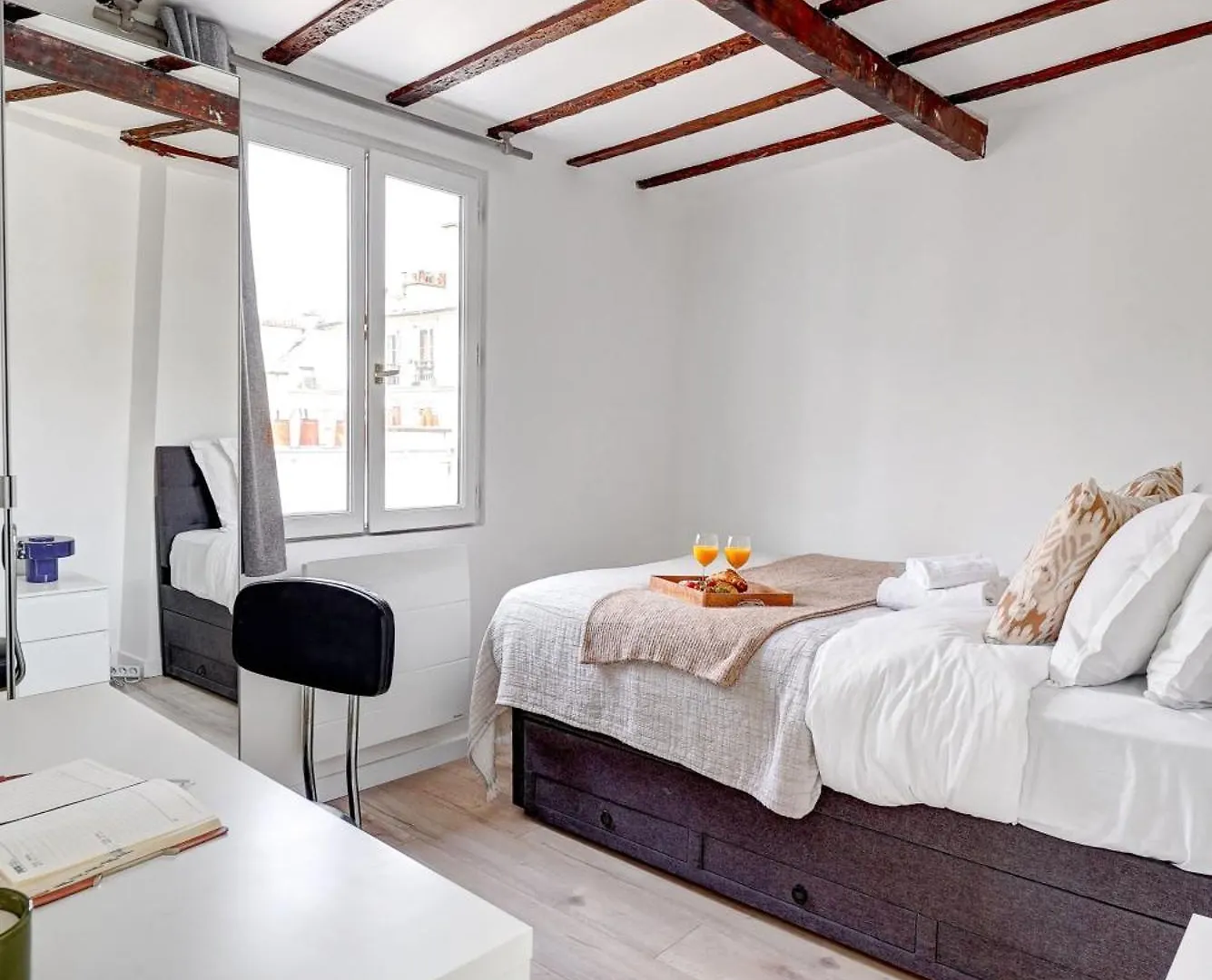 شقة Chic 1Br Steps From Montorgueil & Le Marais باريس فرنسا